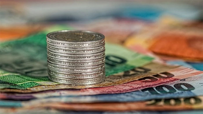 Salário mínimo para 2022 deve ser de R$ 1.169, propõe Ministério da Economia