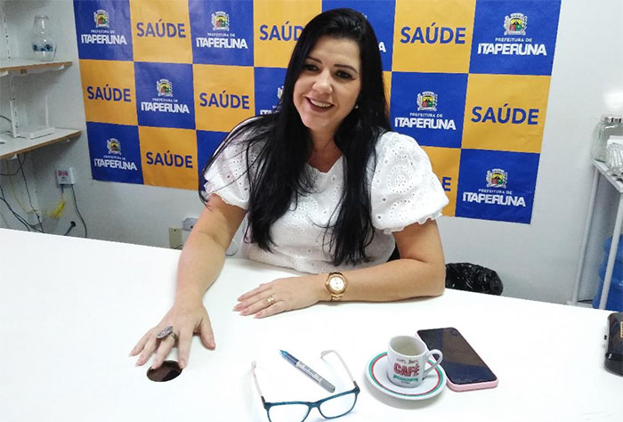 Saúde: Adriana Levone fala sobre a apresentação do “Cartão de Vacina” em eventos em Itaperuna
