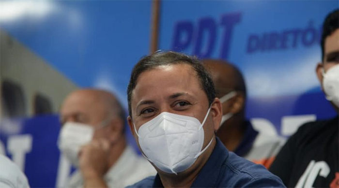Rodrigo Neves lidera corrida  para o Governo do Estado em Niterói