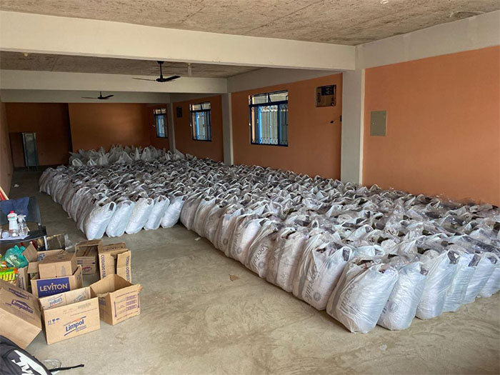 Itaperuna: Assistência Social prepara 300 kits dormitório, 300 kits de limpeza e 300 cestas básicas