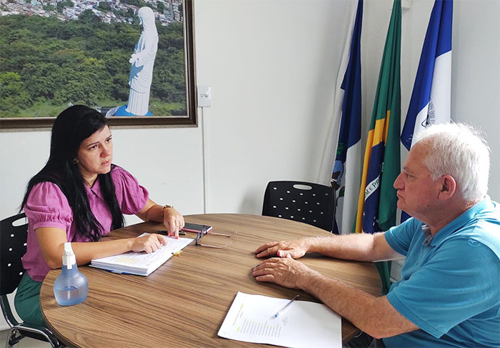 Itaperuna: Secretária de Saúde se reúne com prefeito e define planejamento para 2022