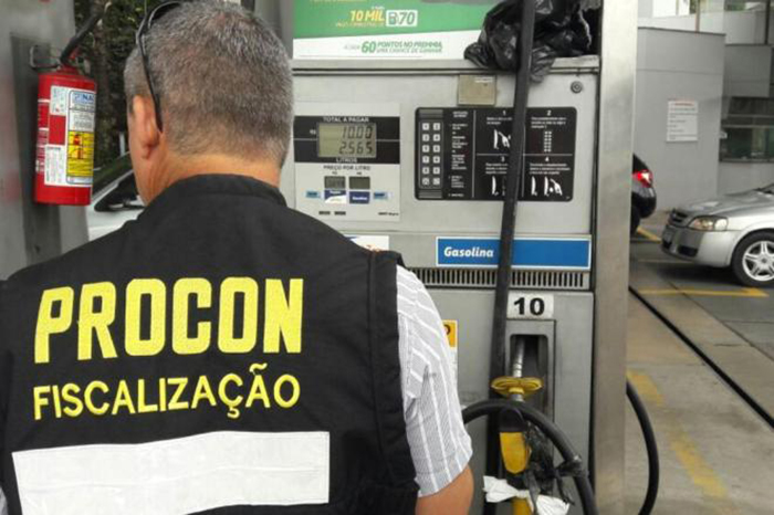 Procon-RJ orienta postos de combustíveis em relação a preços