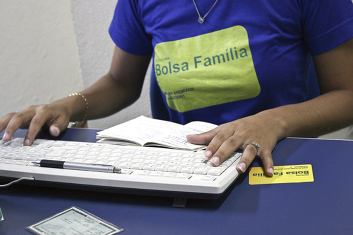 Atenção beneficiários do Bolsa Família em Itaperuna!