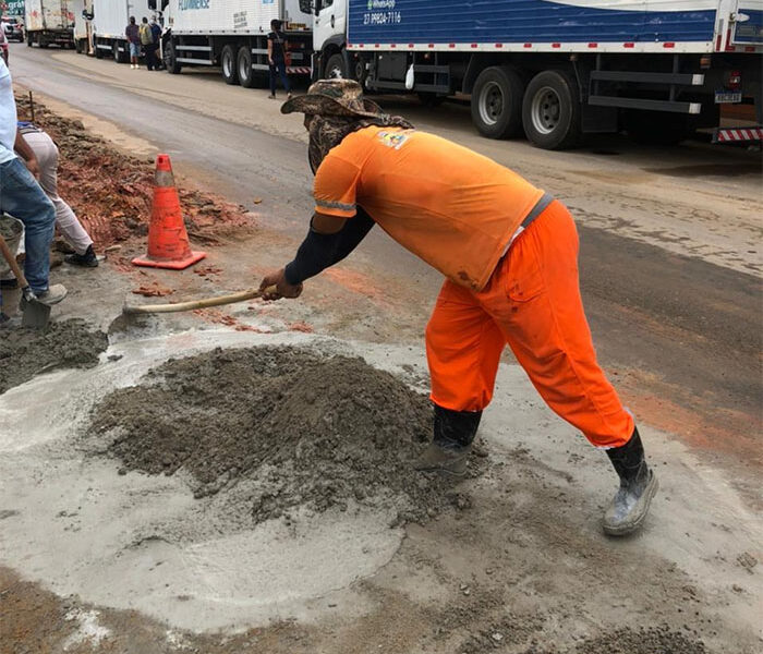 Secretaria de Obras de Itaperuna segue trabalhando para atender diversos pontos do município