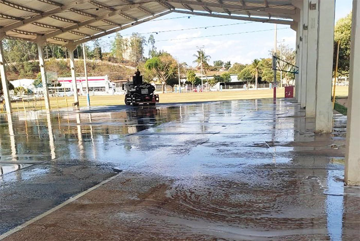 Prefeitura de Itaperuna realiza serviço de sanitização no Centro Poliesportivo