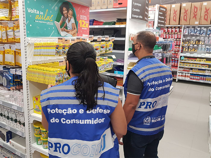 Procon-RJ esclarece dúvidas sobre a lista de material escolar