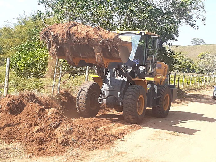 Comunidade de Cubatão recebe equipe da Secretaria de Agricultura de Itaperuna