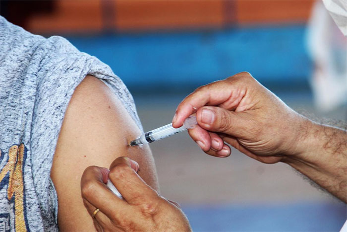 Covid-19: Secretaria de Saúde de Itaperuna informa locais de vacinação