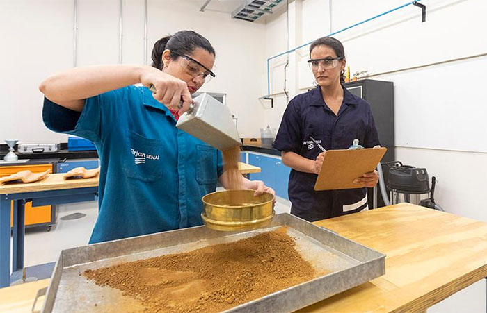 Firjan SENAI abre mais de 2500 vagas para cursos técnicos híbridos e semipresenciais