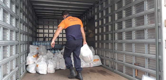 Governo do Rio entrega quase 3 mil itens de ajuda humanitária para municípios afetados pelas chuvas