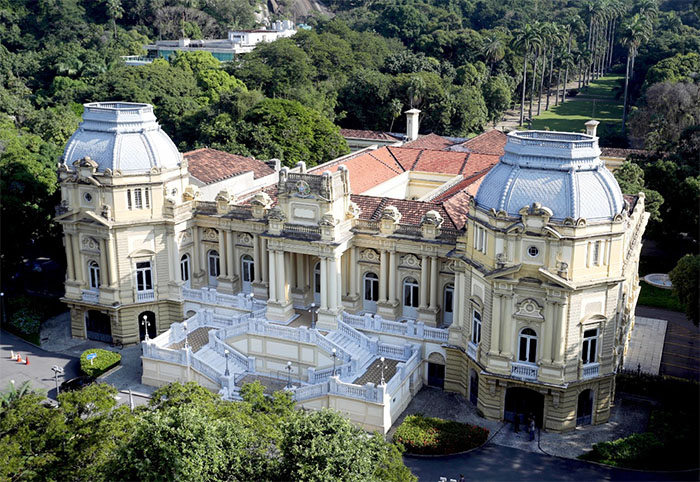 Estado deposita a primeira parcela do 13º salário para os servidores