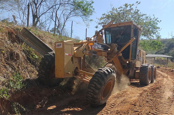 Itaperuna: Secretaria Municipal de Agricultura recuperou a Estrada da Limeira no distrito de Retiro do Muriaé