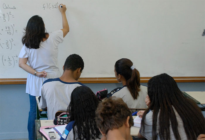 Nomeação de mais de 630 professores concursados para as escolas estaduais no RJ