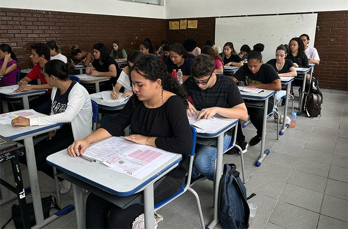 Estudantes de Itaperuna participam de aulão do Pré-Enem no NEP