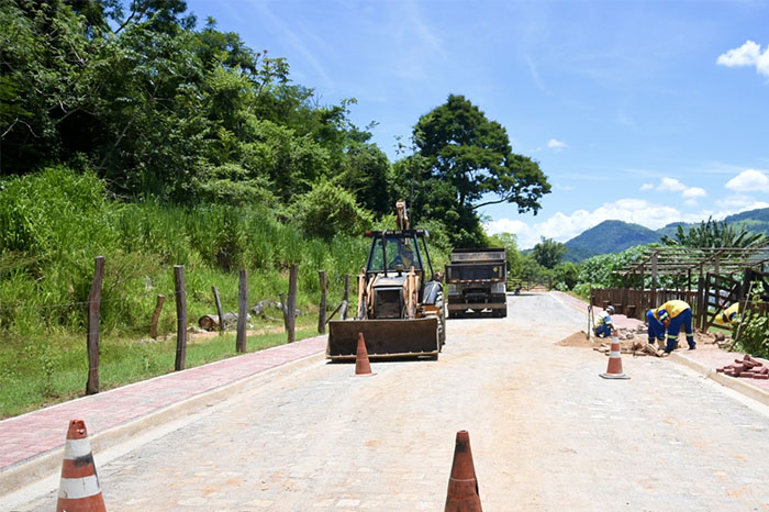 Obras de infraestrutura do Governo do Estado nos municípios de Laje do Muriaé e Porciúncula entraram em fase de conclusão