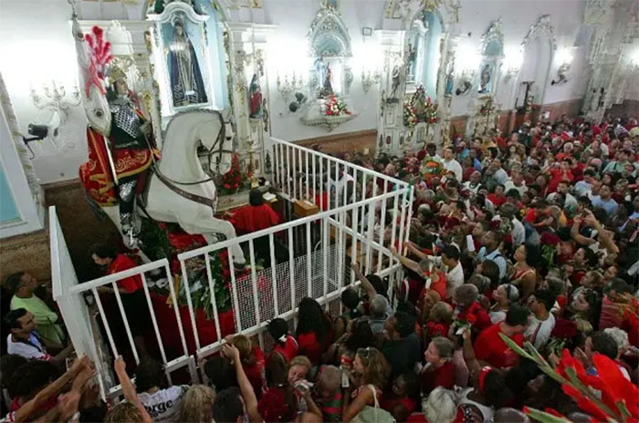 Estado do Rio decreta ponto facultativo para o dia 22 de abril, véspera do dia de São Jorge