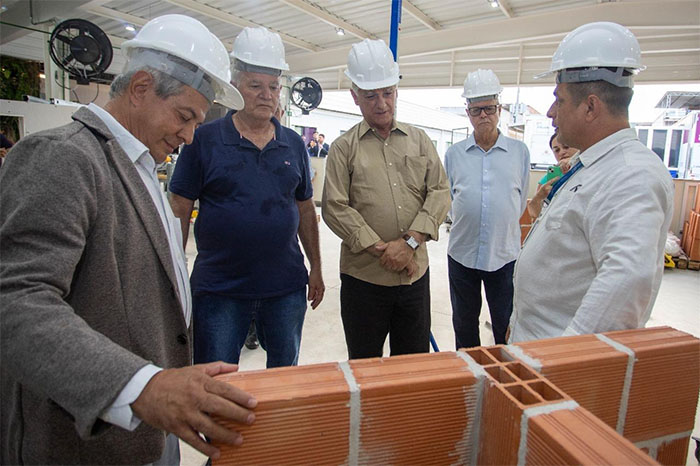 Prefeito Alfredão prestigia inauguração do Canteiro-Escola da Firjan SENAI Itaperuna