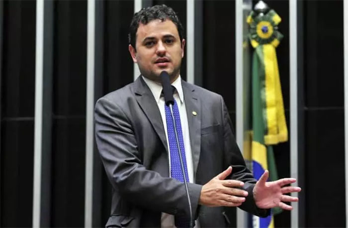 Glauber Braga entra no páreo pelo governo e PSOL quer turbinar bancada em Brasília