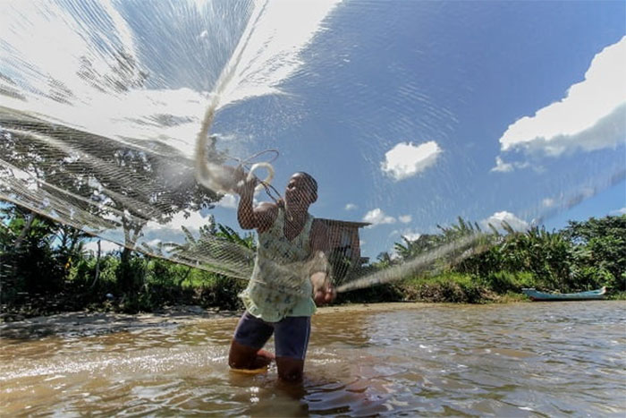Sancionada lei que valoriza pescadoras artesanais profissionais no Estado do Rio