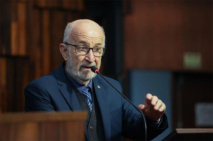 Luiz Paulo propõe garantir salário mínimo para todos os servidores do estado