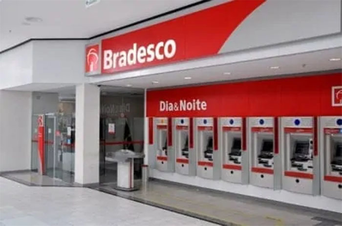 Bancário adoece após 30 anos de trabalho no Bradesco e Justiça condena banco a pagar indenização milionária