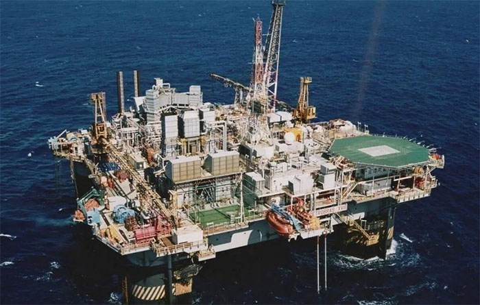 Petrobras encontra petróleo de ‘excelente qualidade’ em poço no pós-sal da Bacia de Campos