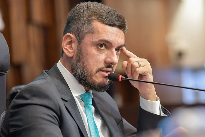 Com prisão revogada pela Alerj, saiba quando Rodrigo Bacellar pode ser solto