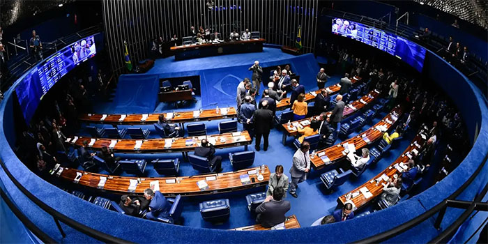 CCJ do Senado aprova fim da escala 6×1 e fixa jornada de trabalho em 36 horas; veja os próximos passos