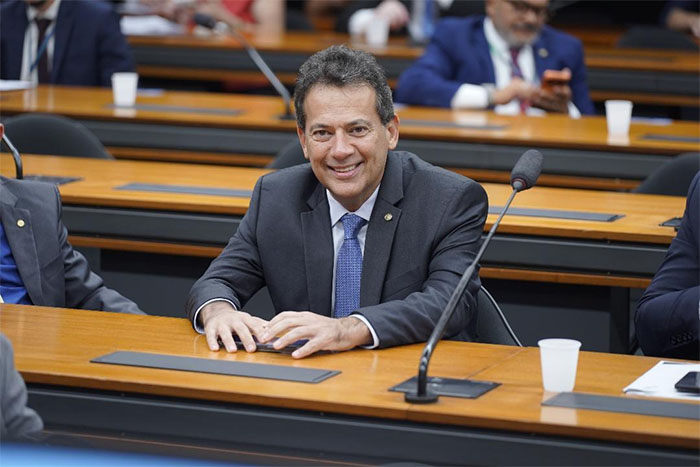 Deputado Ricardo Abrão reforça debate sobre acesso gratuito a canetas emagrecedoras pelo SUS