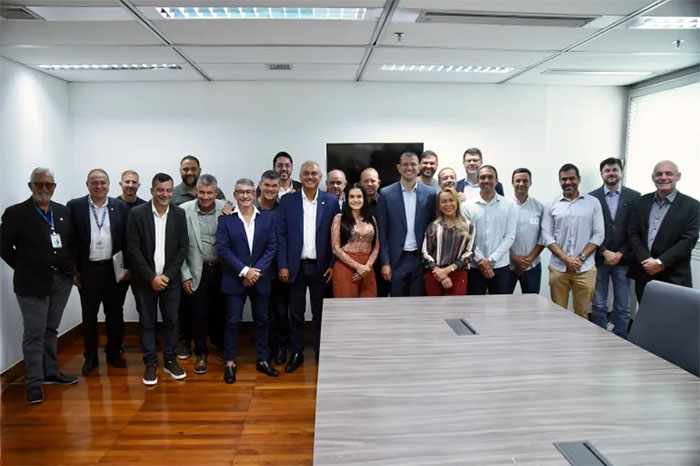 Presidente da Alerj reúne prefeitos para discutir reforço de ajuda a cidades afetadas pelas chuvas